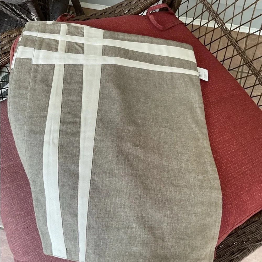 Crate & Barrel Placemats Tyler 14 in x 19 in SET of 7 Brown Cream Abstract NWOT